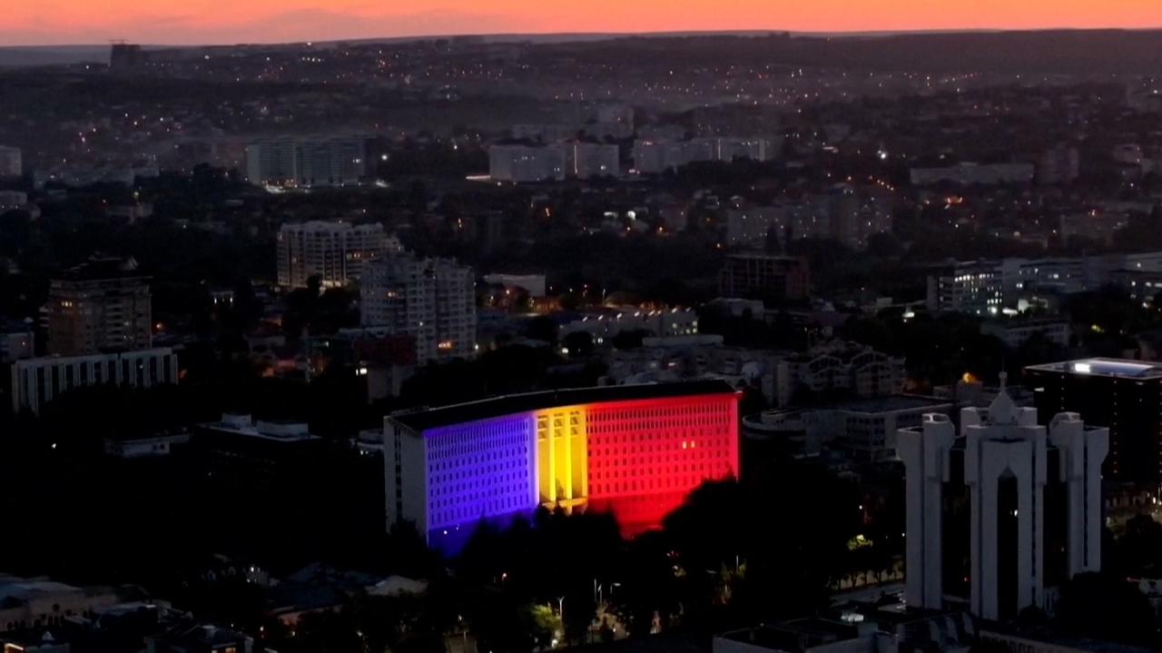 Mołdawia na rozdrożu. "Kreml wydaje setki milionów euro, żeby kupić setki tysięcy głosów"