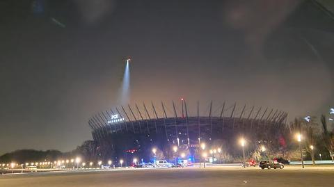Policyjny śmigłowiec nad Stadionem Narowodowym 