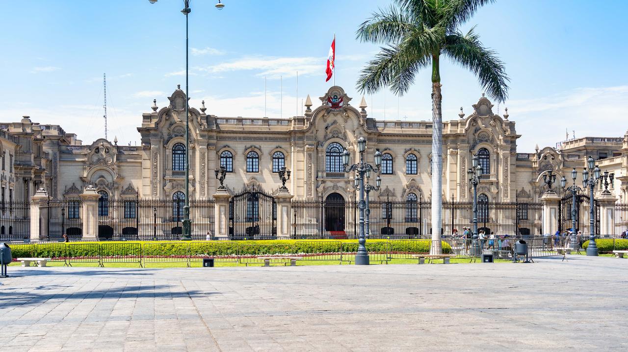 "An act of hostility". Peru breaks ties with Mexico