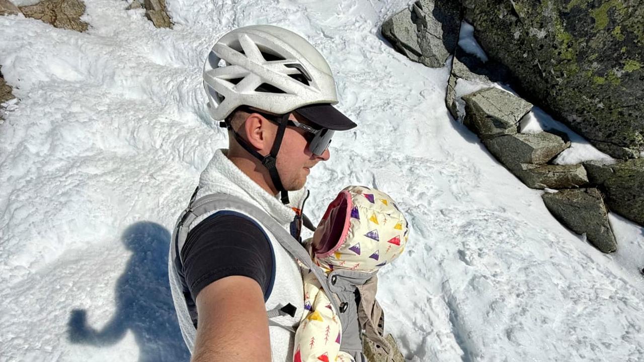 Z niemowlęciem weszli na oblodzone Rysy, zejść już nie potrafili