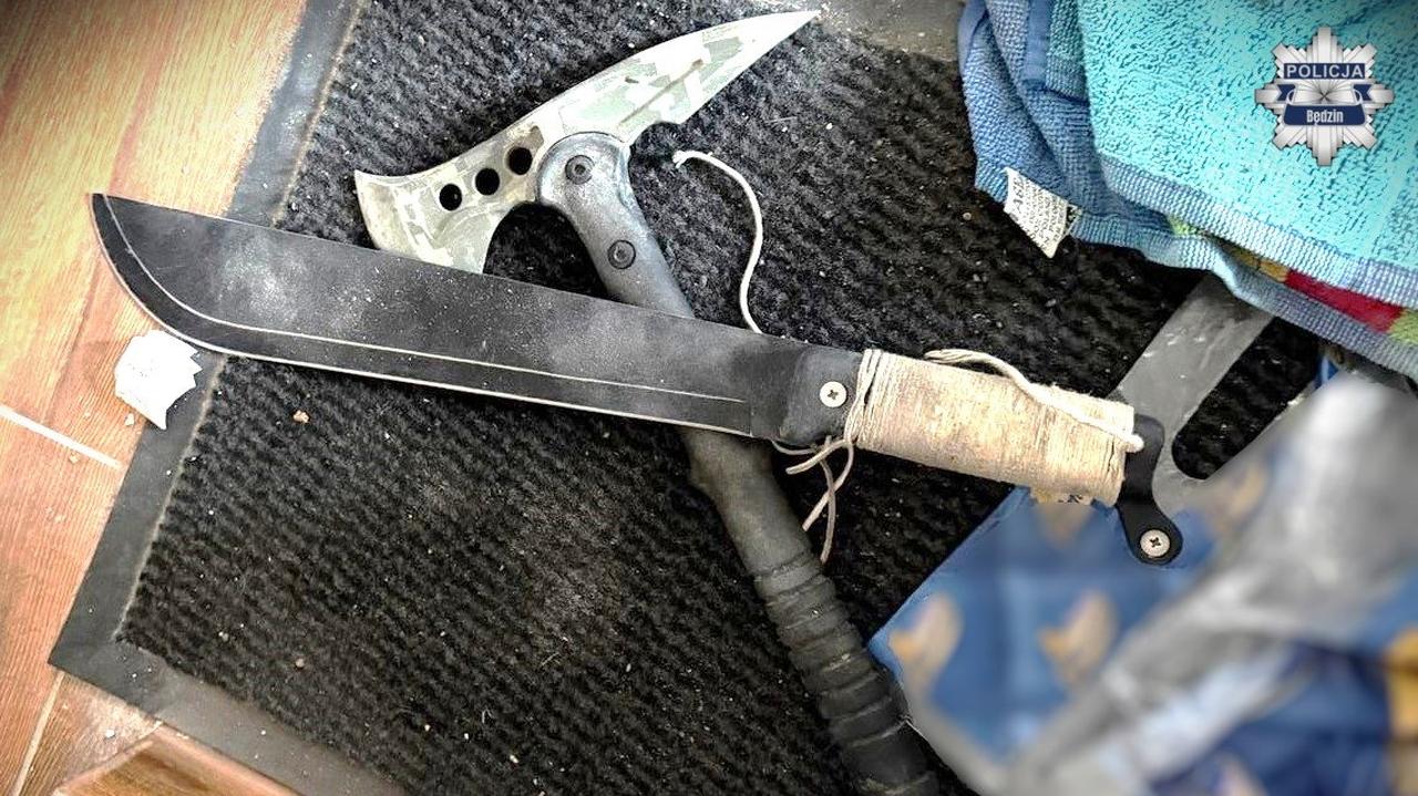 Strzelał do gołębi, do policjantów wyszedł z maczetą
