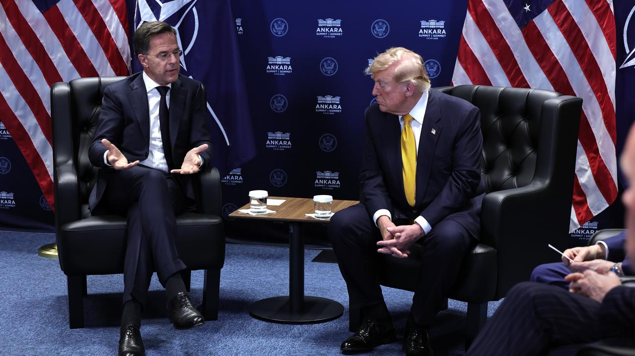 Trump na szczycie NATO: Grenlandię oddaliśmy, a była nasza