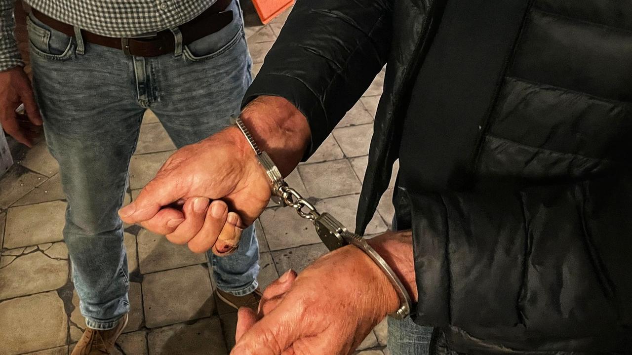 Strzelił w stopę mężczyźnie, który szturchnął jego żonę