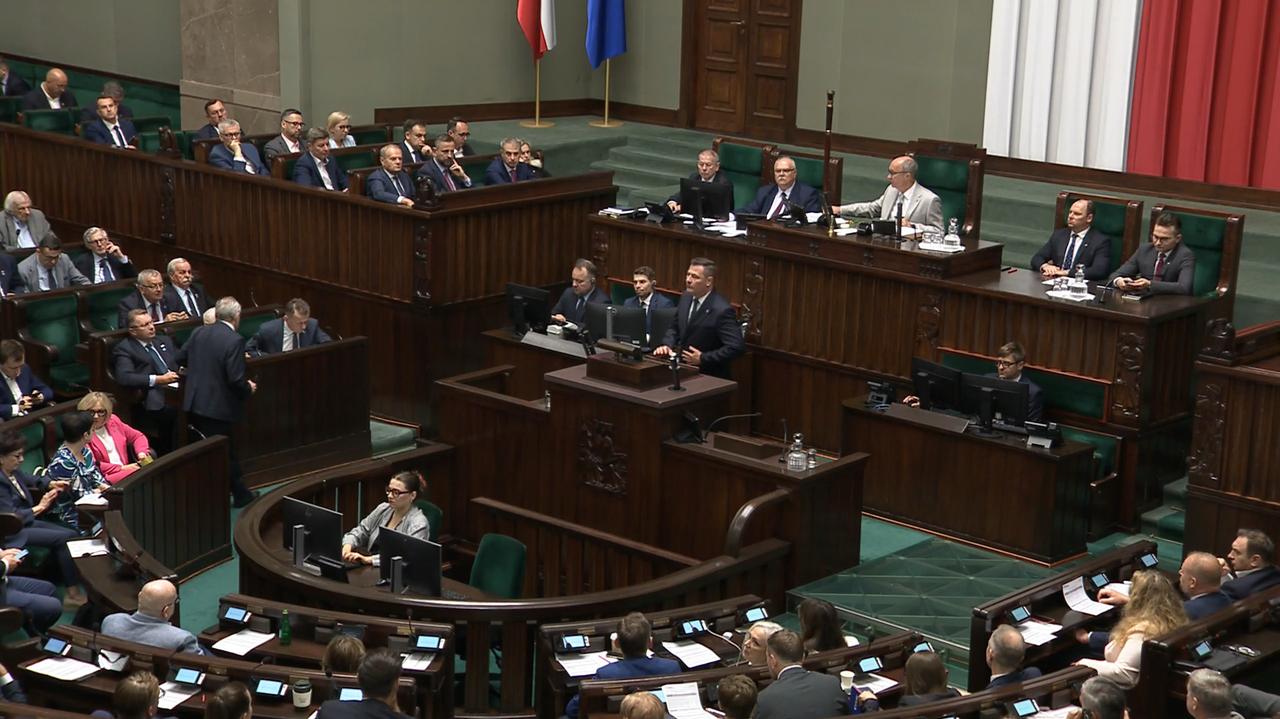 Kowalski zagłosował cudzą kartą? Paszyk kieruje sprawę do prokuratury