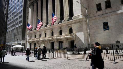 Wall Street notuje wzrosty, ale niepewność wciąż jest duża 