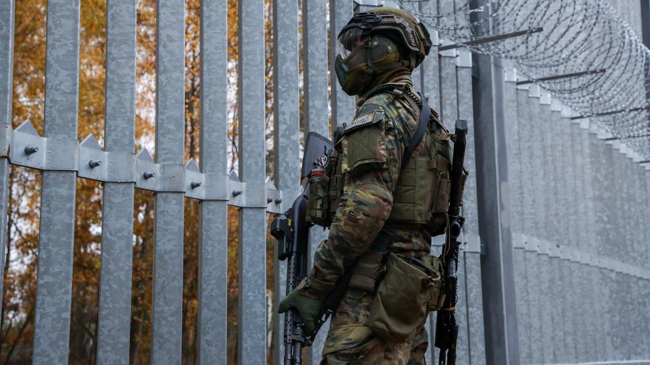 Граната взорвалась в руке солдата. Они расследуют, кто виноват.