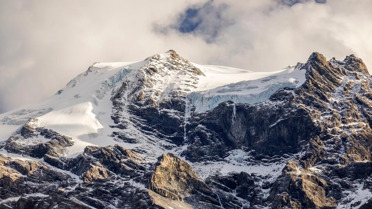 W Alpach zeszła lawina. Trzy osoby nie żyją, dwie są poszukiwane