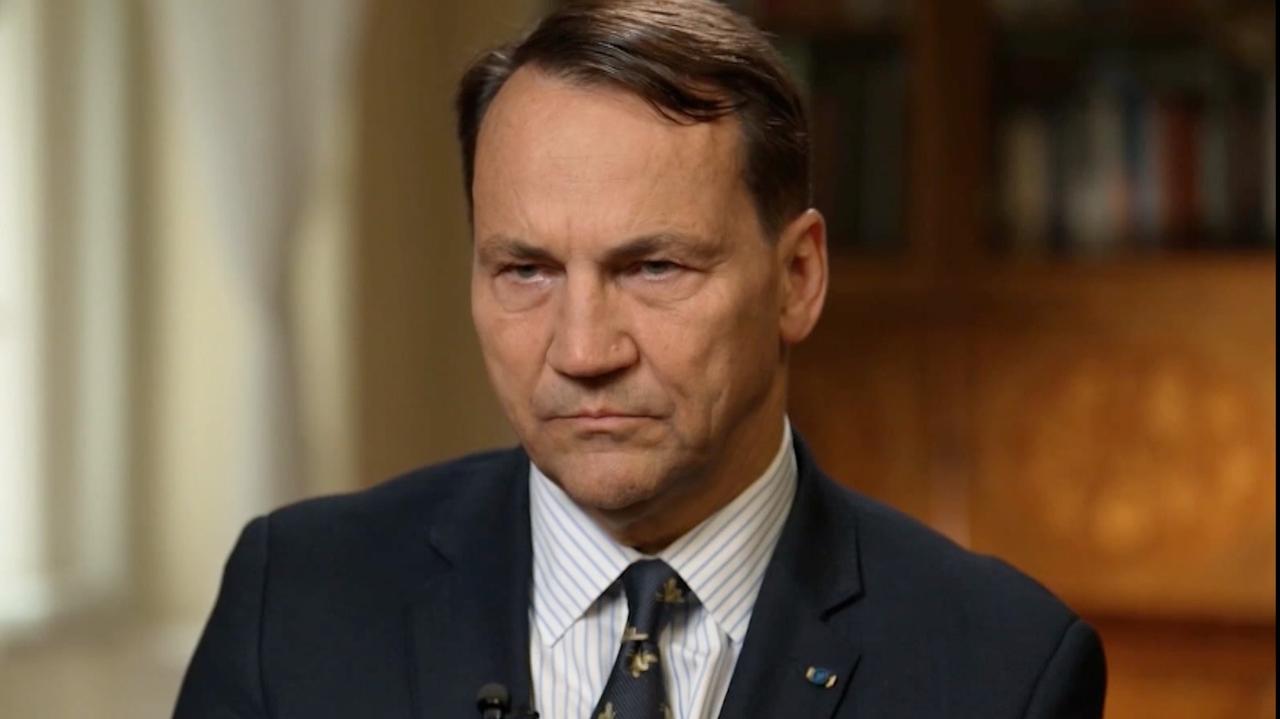 Szef MSZ o zatrzymanych Polakach, turyści uwięzieni na Mount Everest, laureatka Nagrody Literackiej "Nike"