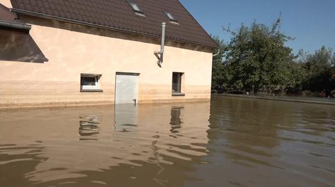 Kontakt z wodą powodziową może być bardzo groźny. Specjaliści przestrzegają