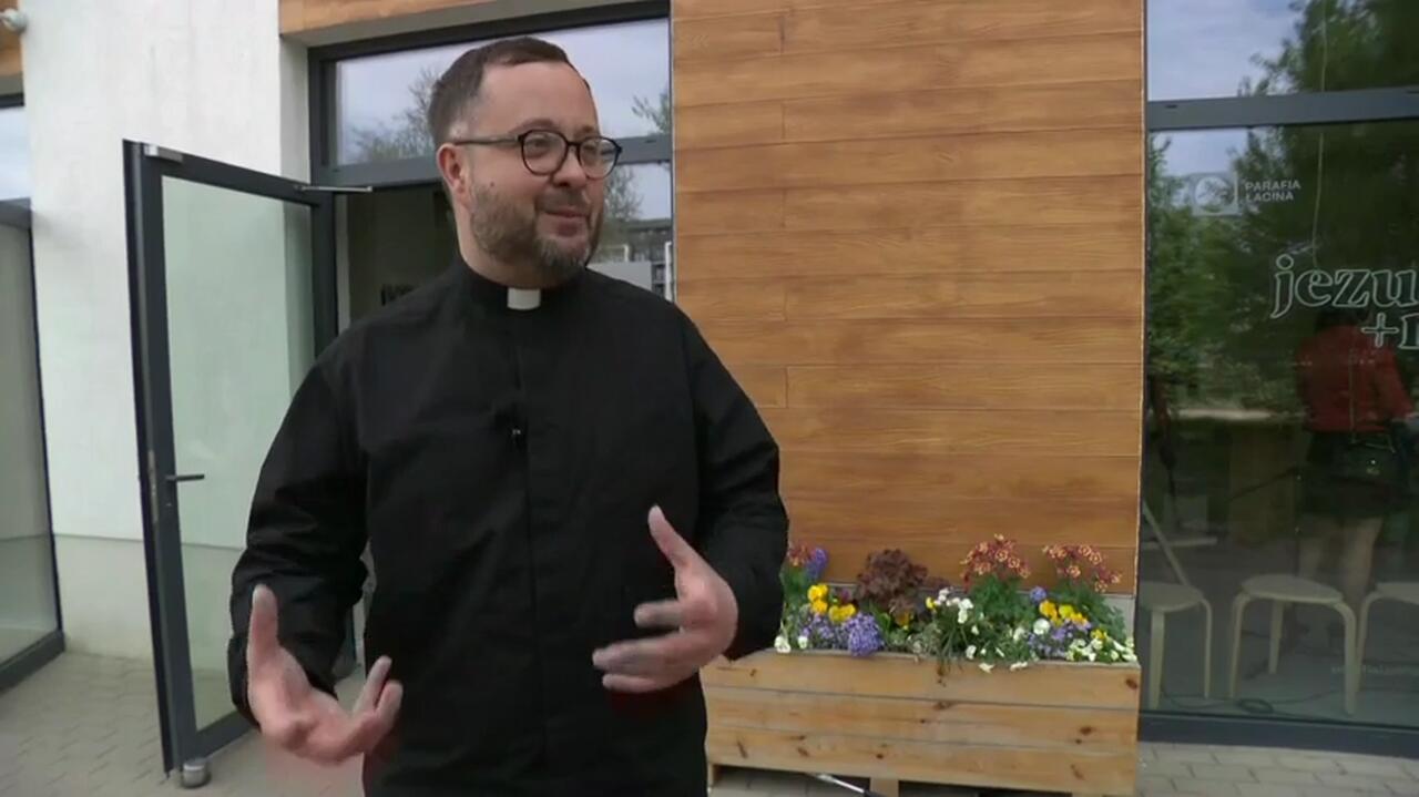 Proboszcz parafii w bloku: nie możemy już wrócić do złota i wielkiego stylu