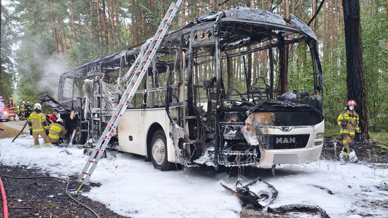 Spłonął autobus, którym dzieci jechały na wycieczkę