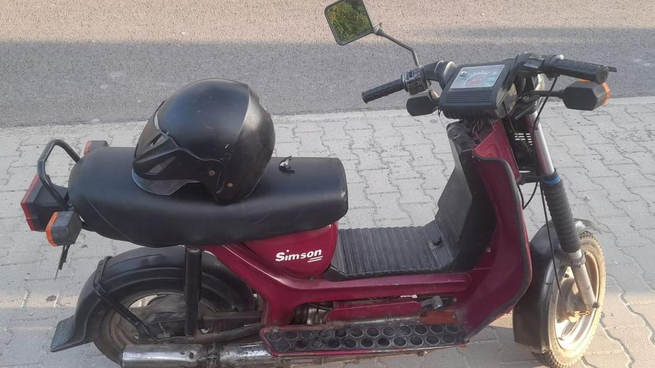 Ledwo minął ciągnik, przewrócił się obok przystanku