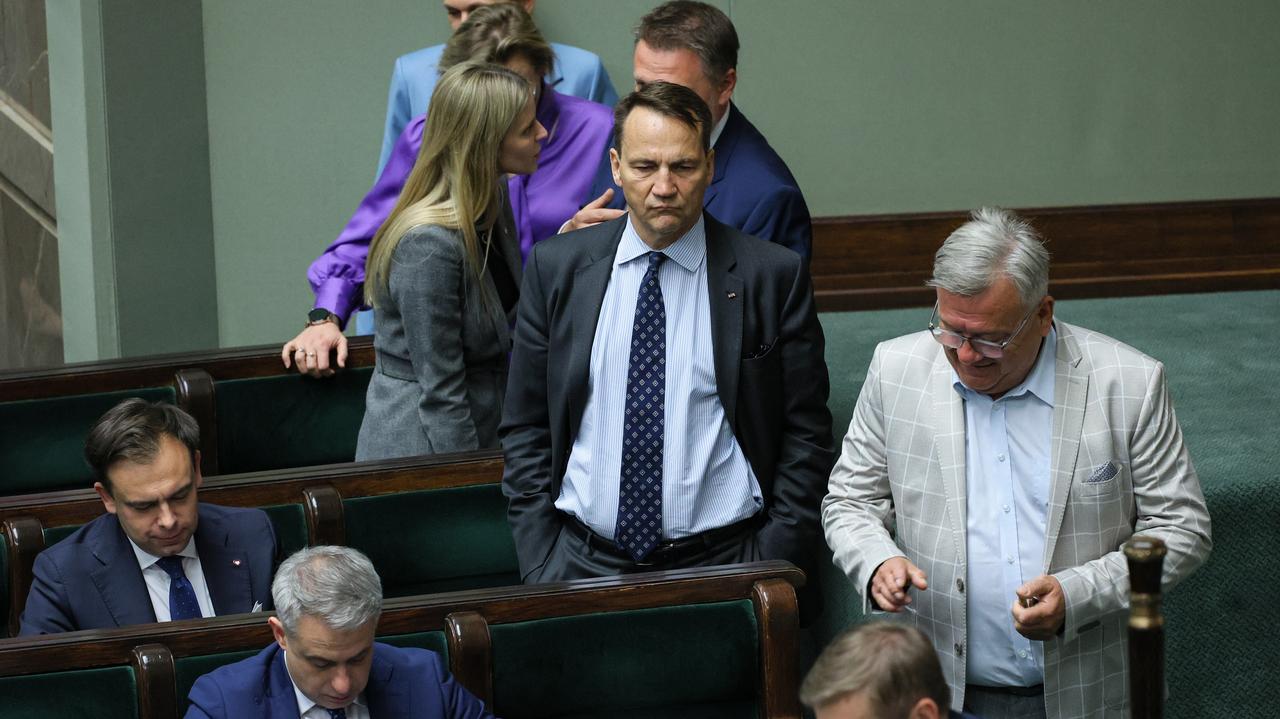 Sikorski wicepremierem? "Docenienie jako jednego z najlepszych"