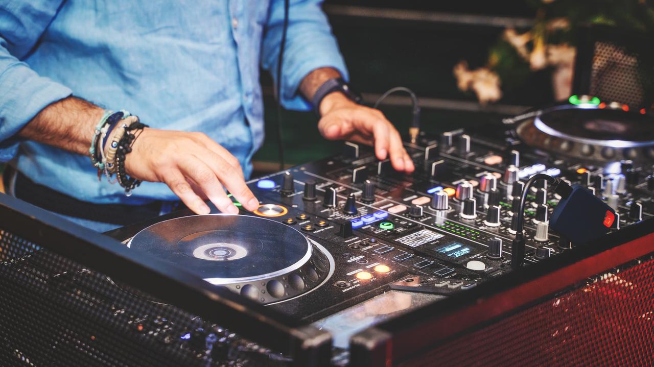 Lista przebojów ratujących życie. Tę playlistę powinien mieć przy sobie każdy