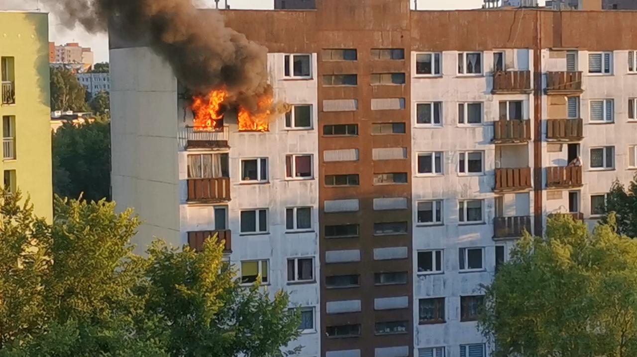 Pożar w bloku w Sosnowcu
