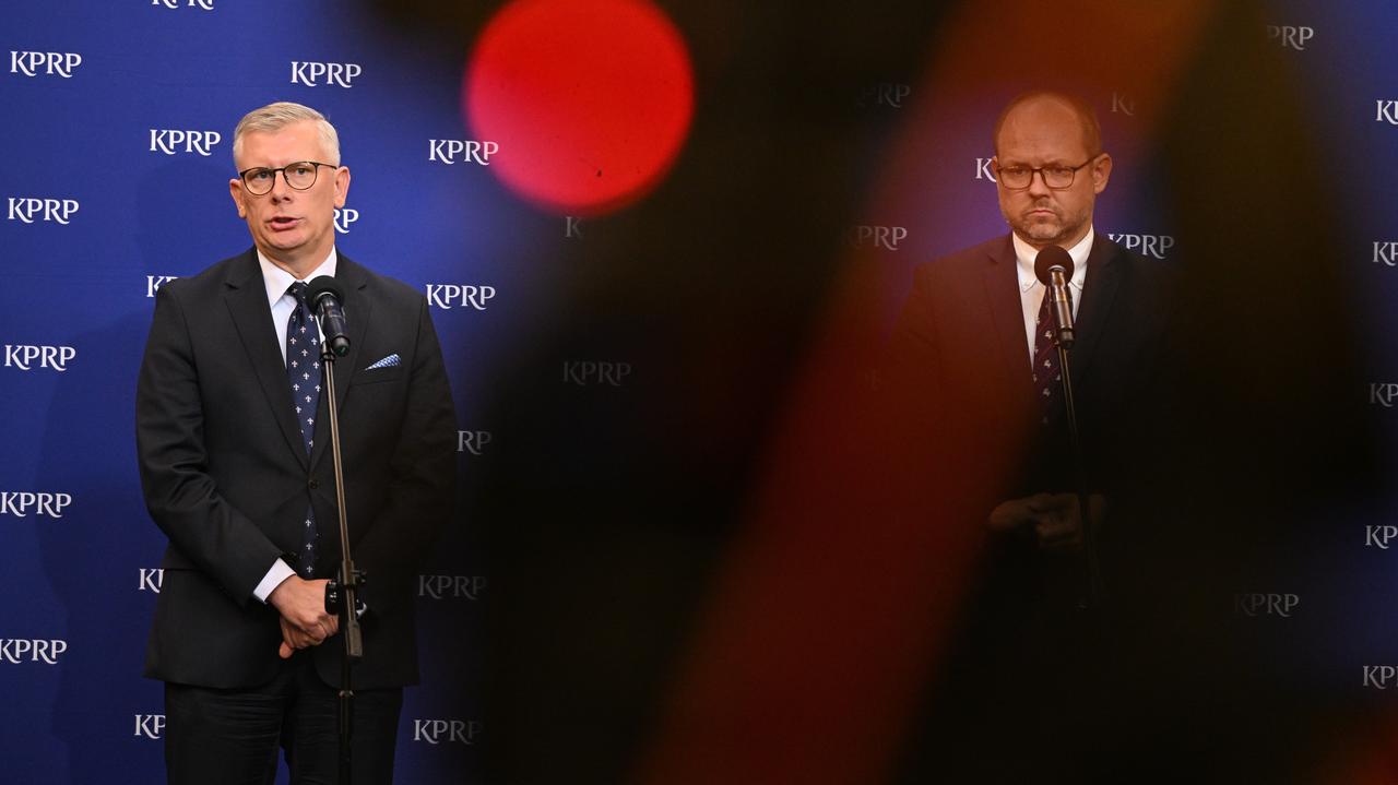 "Dwie frakcje" w Pałacu Prezydenckim. "Ewidentnie nie grały w jedną grę"