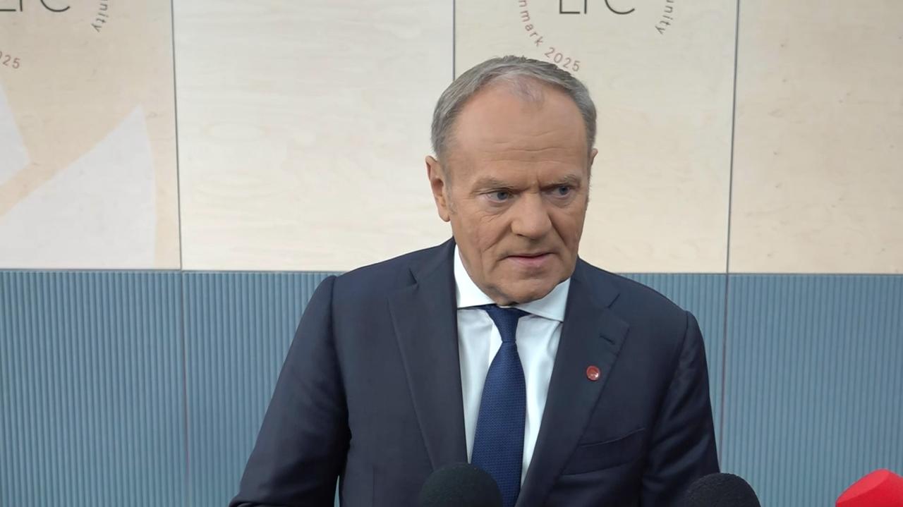 Tusk: если я недоволен кем-то, я благодарю их за сотрудничество
