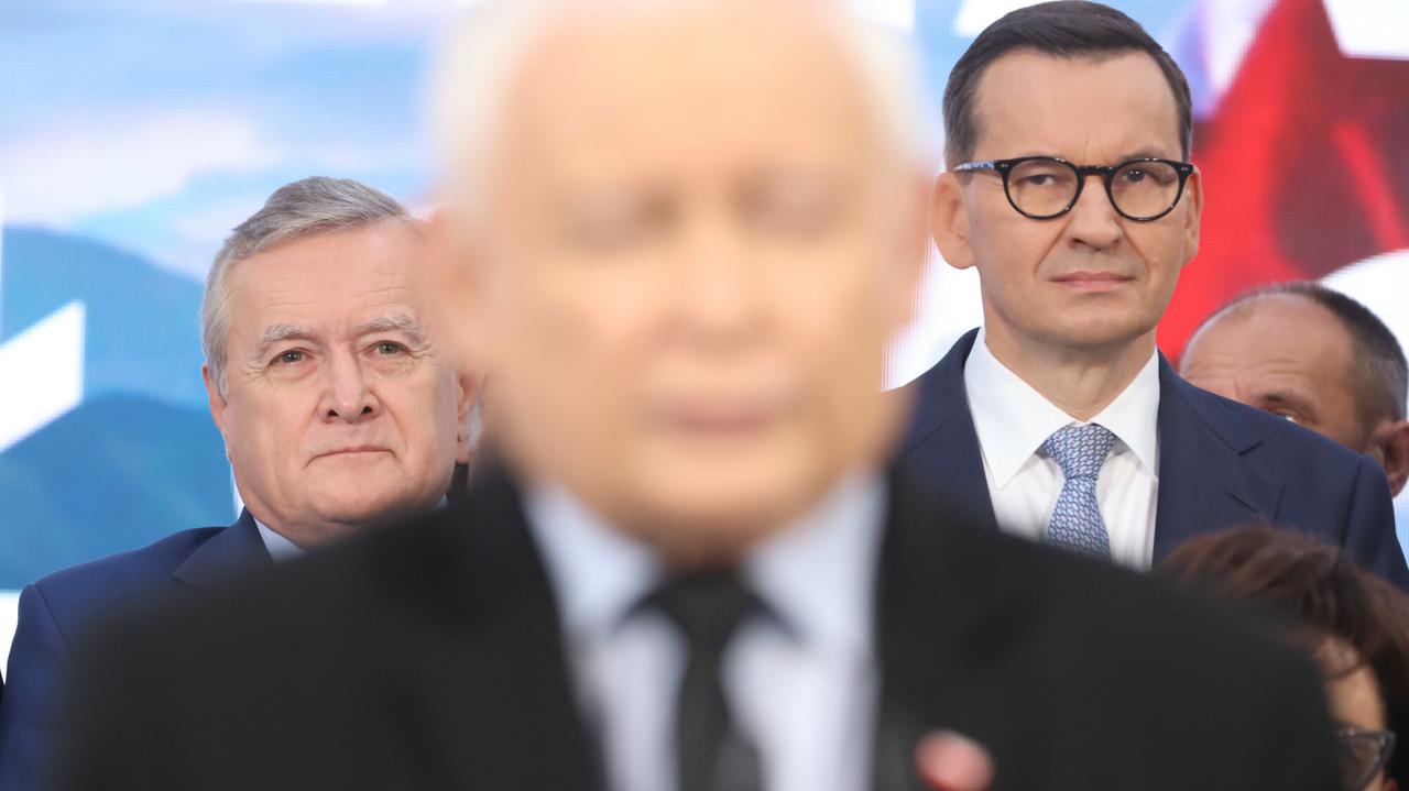 "Prezes PiS go wystawił". Piotr Gliński wściekły po decyzji Jarosława Kaczyńskiego