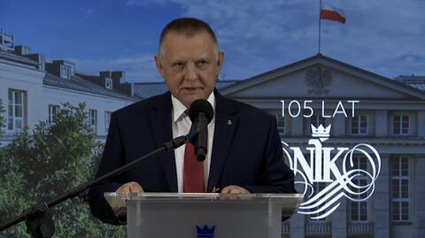 NIK BANAS