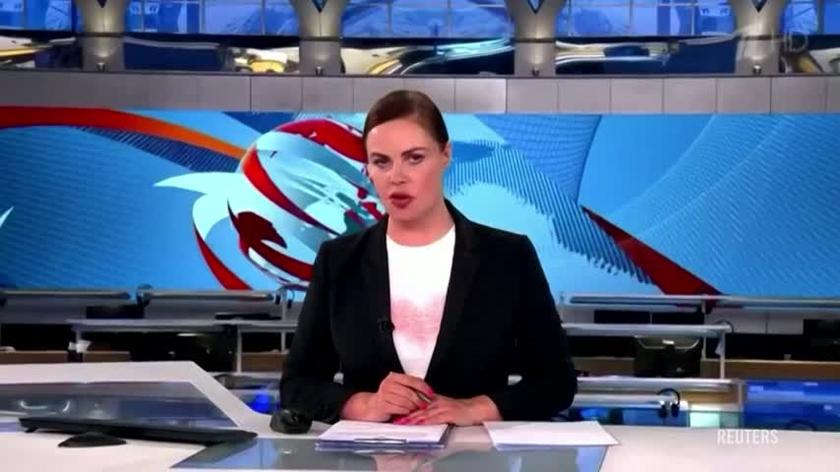 "No war" za plecami prezenterki. Protest w rosyjskiej telewizji przeciwko wojnie