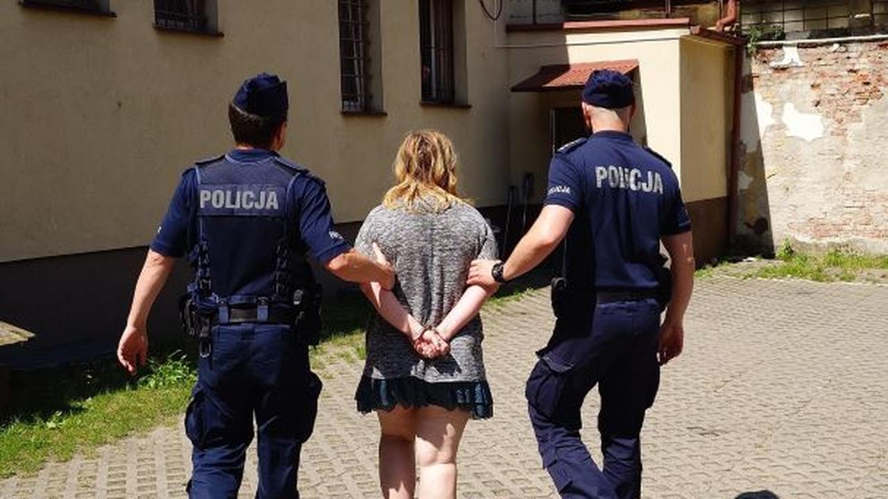 Pięcioletni chłopiec był przypalany papierosem i bity. Zarzuty dla matki i jej partnera