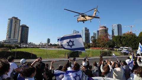 ​Hamas uwolnił cztery izraelskie zakładniczki. Pojawiają się obawy, że rozejm nie potrwa długo