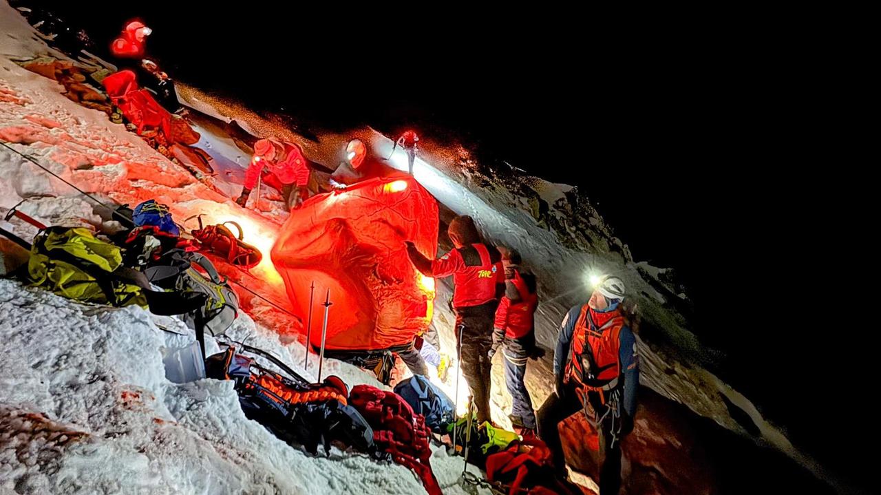 Skomplikowana akcja ratunkowa w Tatrach. Turystka spadła z dużej wysokości