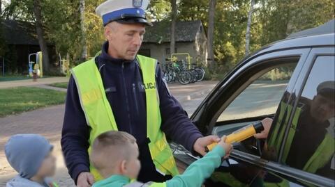 Małochwiej Duży. Dzieci kontrolowały, razem z policją, trzeźwość kierowców. Jeden jechał po użyciu alkoholu 