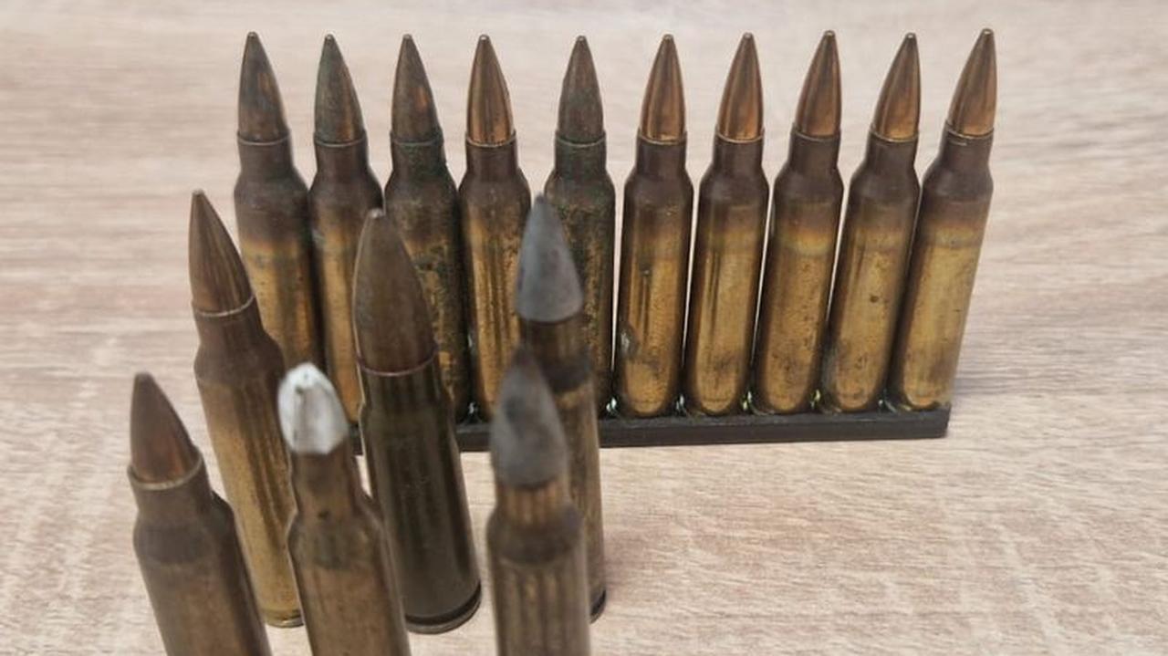 Złapali go z narkotykami, w mieszkaniu znaleźli amunicję