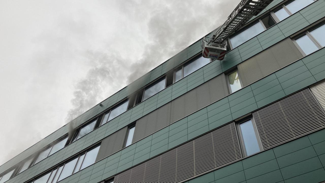 Pożar w Centrum Medycyny Nieinwazyjnej w Gdańsku. Ewakuowano 50 osób, zalana porodówka