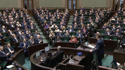 Hałas na sali i uniemożliwione prowadzenie obrad Sejmu