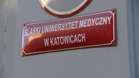 Majedczyk odczytał oświadczenie w sprawie wytycznych dotyczących ubioru studentów na Śląskim Uniwersytecie Medycznym