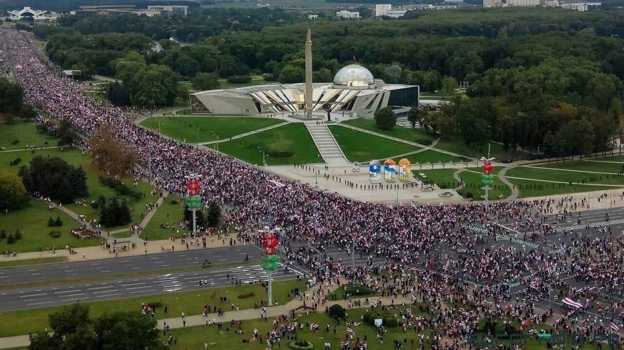 Protests in Belarus.  The March of Unity in the streets of Minsk.  First detained