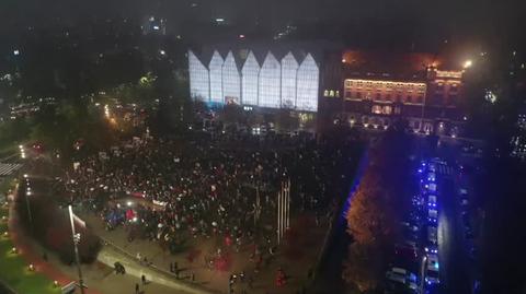 Protest przed filharmonią w Szczecinie