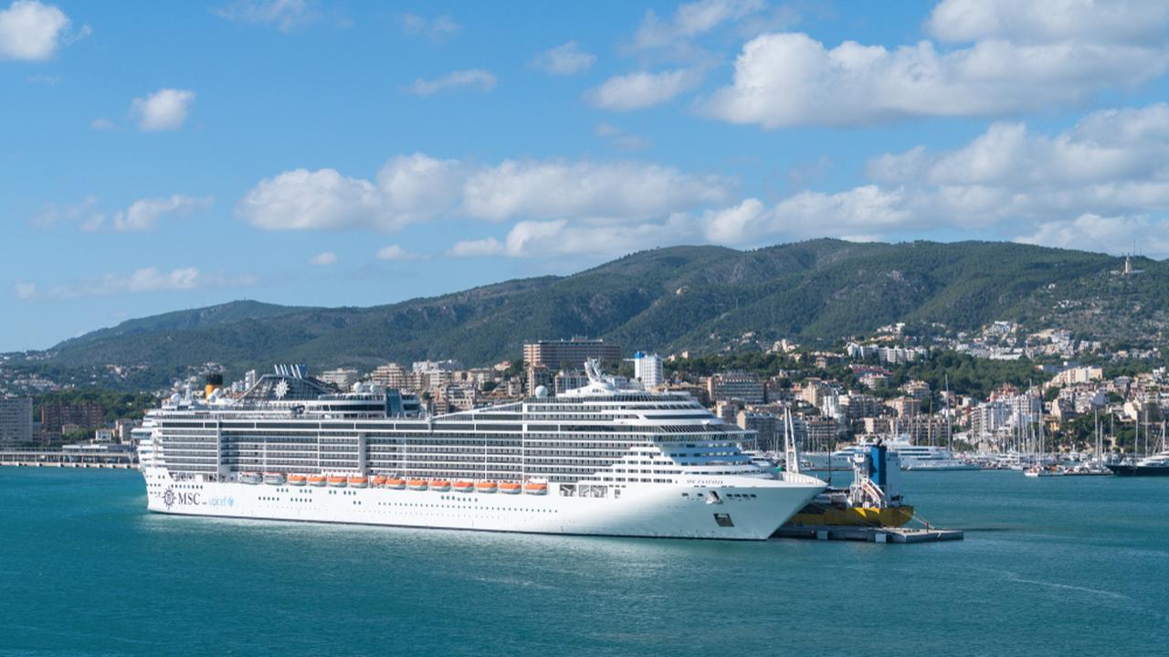 Palma de Mallorca impone restricciones a cruceros y turistas