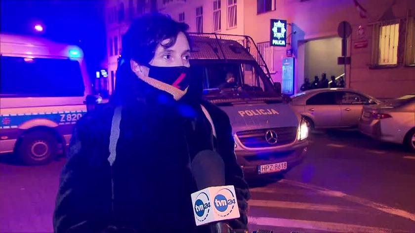 Klementyna Suchanow o zatrzymaniach przed komendą na ulicy Wilczej