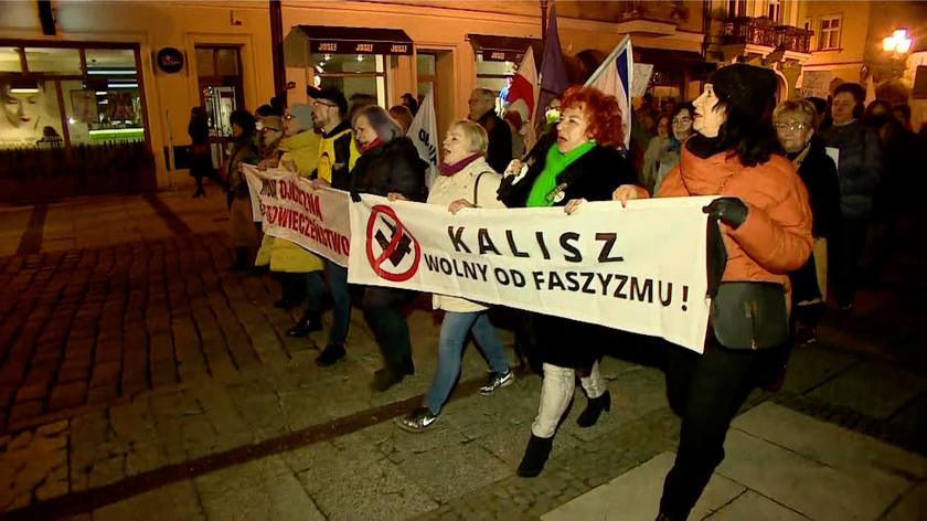 Pokojowa demonstracja w Kaliszu po wydarzeniach z 11 listopada 