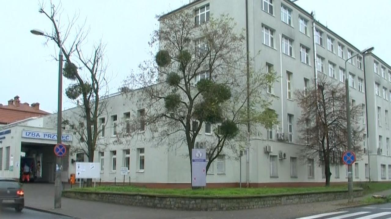 Pracownik szpitala miał znęcać się nad pacjentami. Prokuratura: szarpał, kneblował i robił zdjęcia