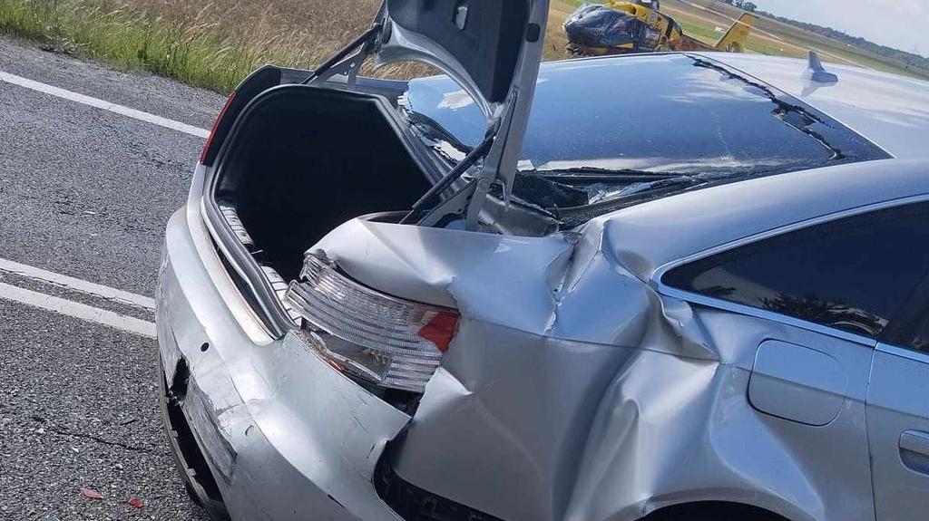 Wypadek busa i samochodu osobowego na DK45
