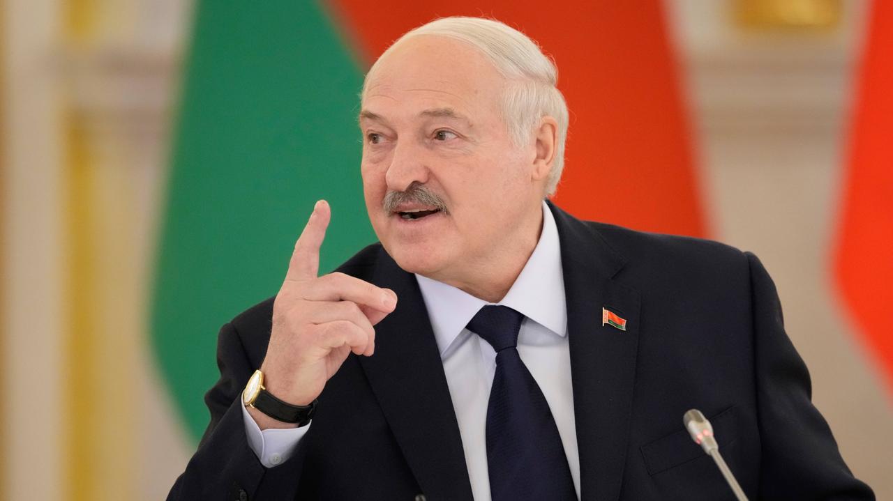 Lukashenko sends Ukraine Independence Day wishes, calls nations "closely linked"