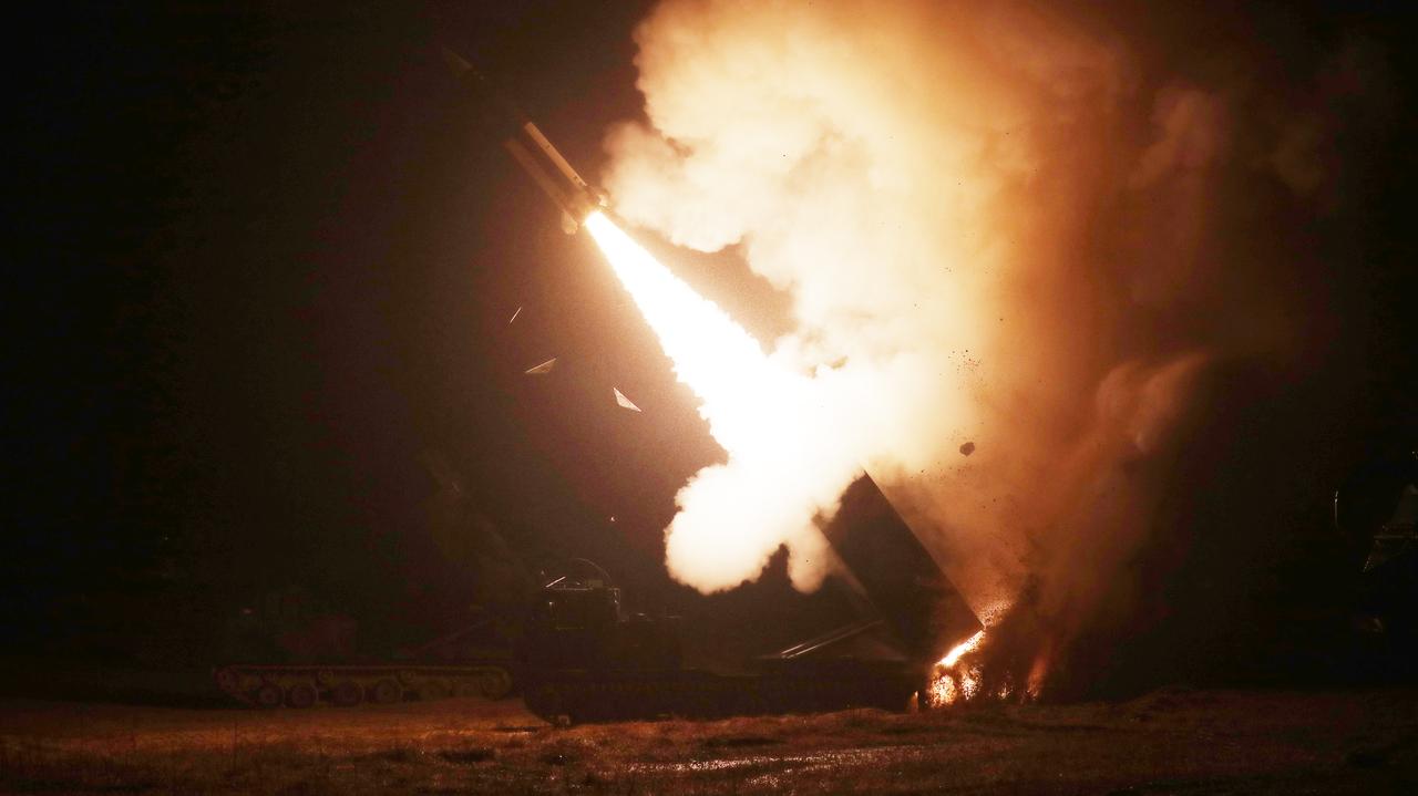 Război în Ucraina.  Statele Unite vor furniza Ucrainei rachete ATACMS cu rază lungă de acțiune