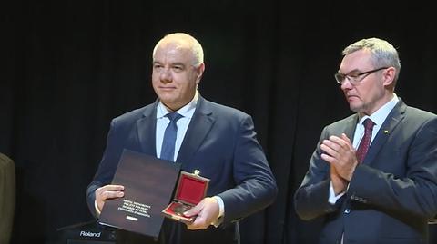 Jacek Sasin odznaczony Medalem Honorowym Poczty Polskiej