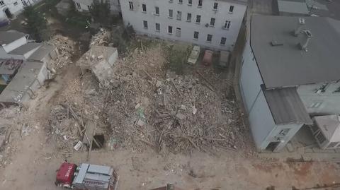 Zawalona kamienica w Świebodzicach. Widok z drona