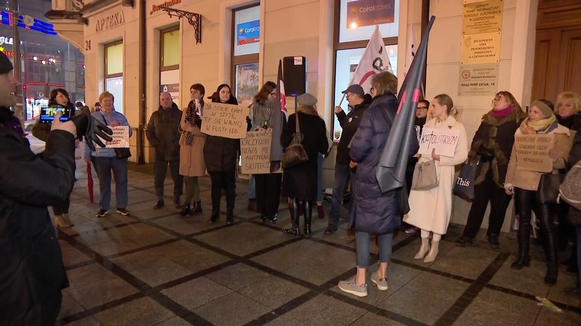 Pikieta przed biurem parlamentarzystów PiS w Częstochowie