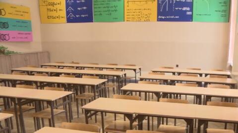 Middle schools carried out final exams despite teachers protest