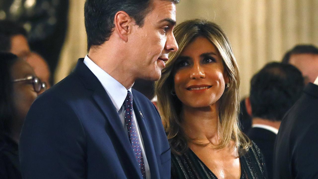 Przez żonę premier Hiszpanii rozważa rezygnację. 
