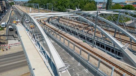 Zakończyła się budowa kładki pieszo-rowerowej przy moście kolejowym nad Wisłą