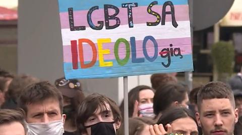 Koszt ataków na osoby LGBT+