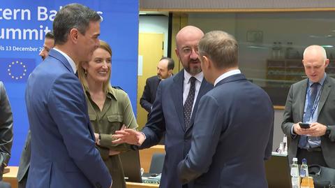 Tusk przywitany w Brukseli przez europejskich przywódców. Relacja Macieja Sokołowskiego