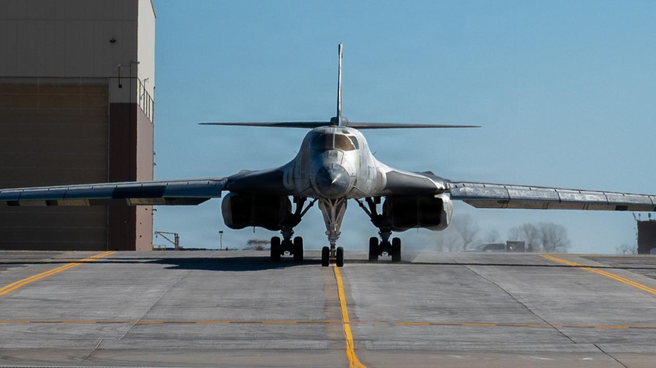 USA miały użyć bombowca B-1 do ataku na Iran. Pierwsza taka sytuacja od wznowienia walk